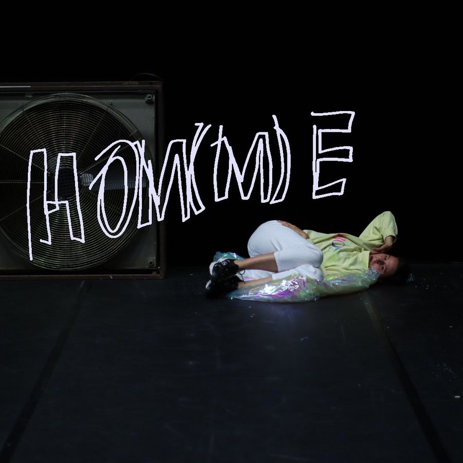 HOM(M)E